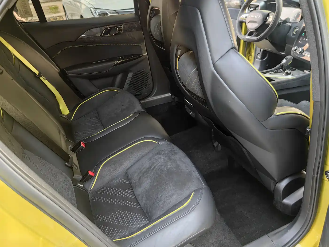 Lynk & Co 03 2020 03+ 2.0TD Auto Performance Package Edition фото 15