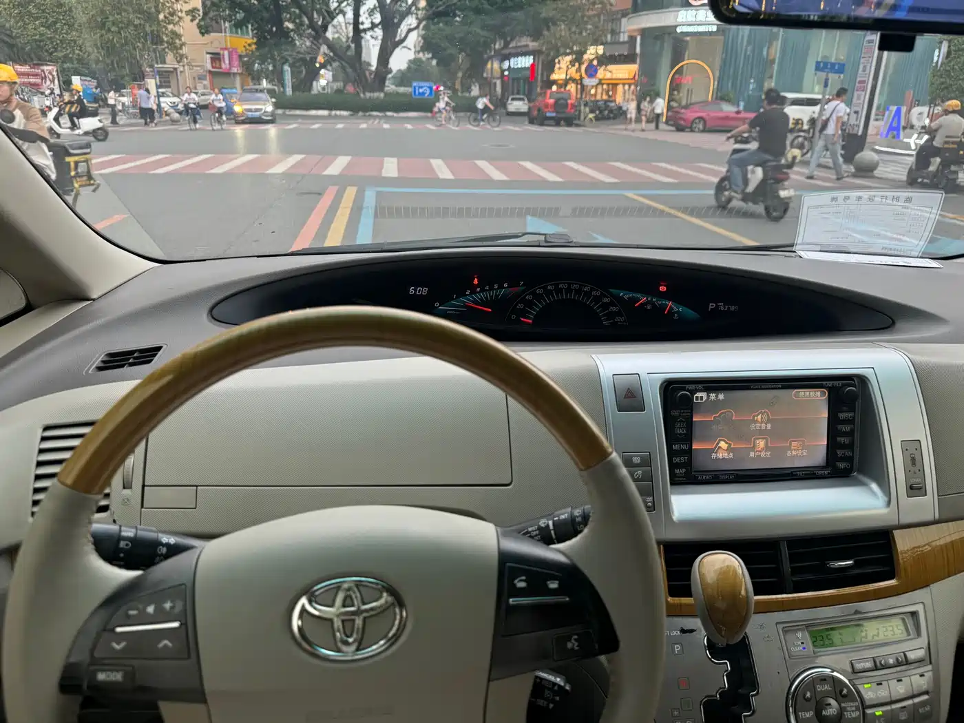 Toyota Previa 2006 Model 2.4L 7-Seater Luxury Edition фото 7