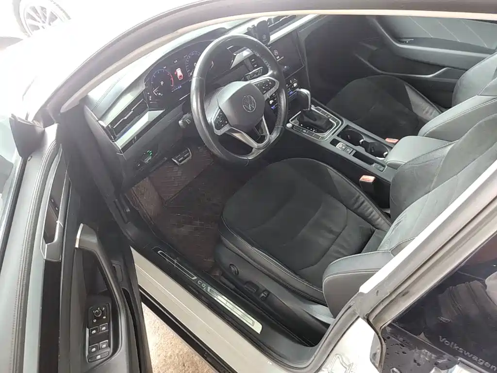 صورة 16 - Volkswagen CC