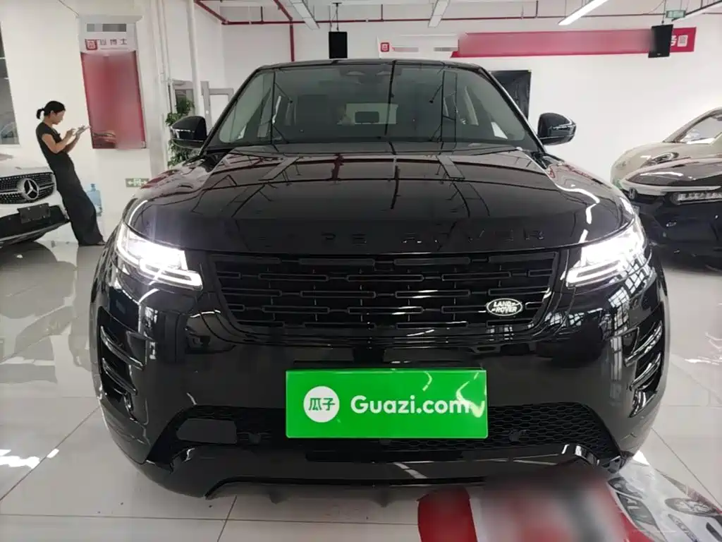 2026 Land Rover Range Rover Evoque