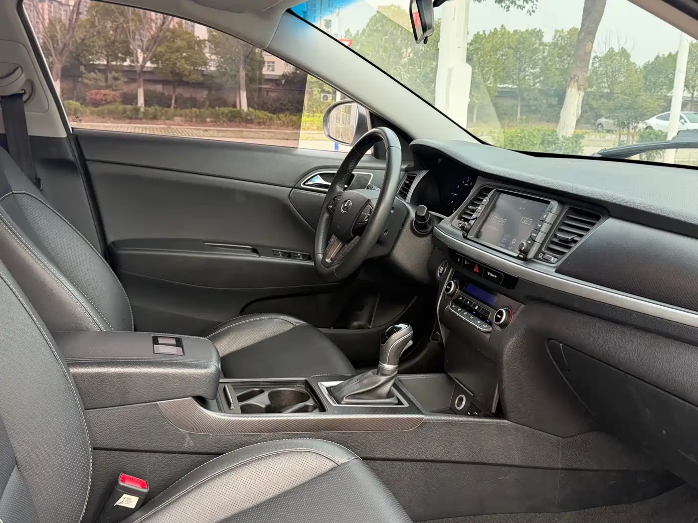 HYUNDAI NAME PICTURE