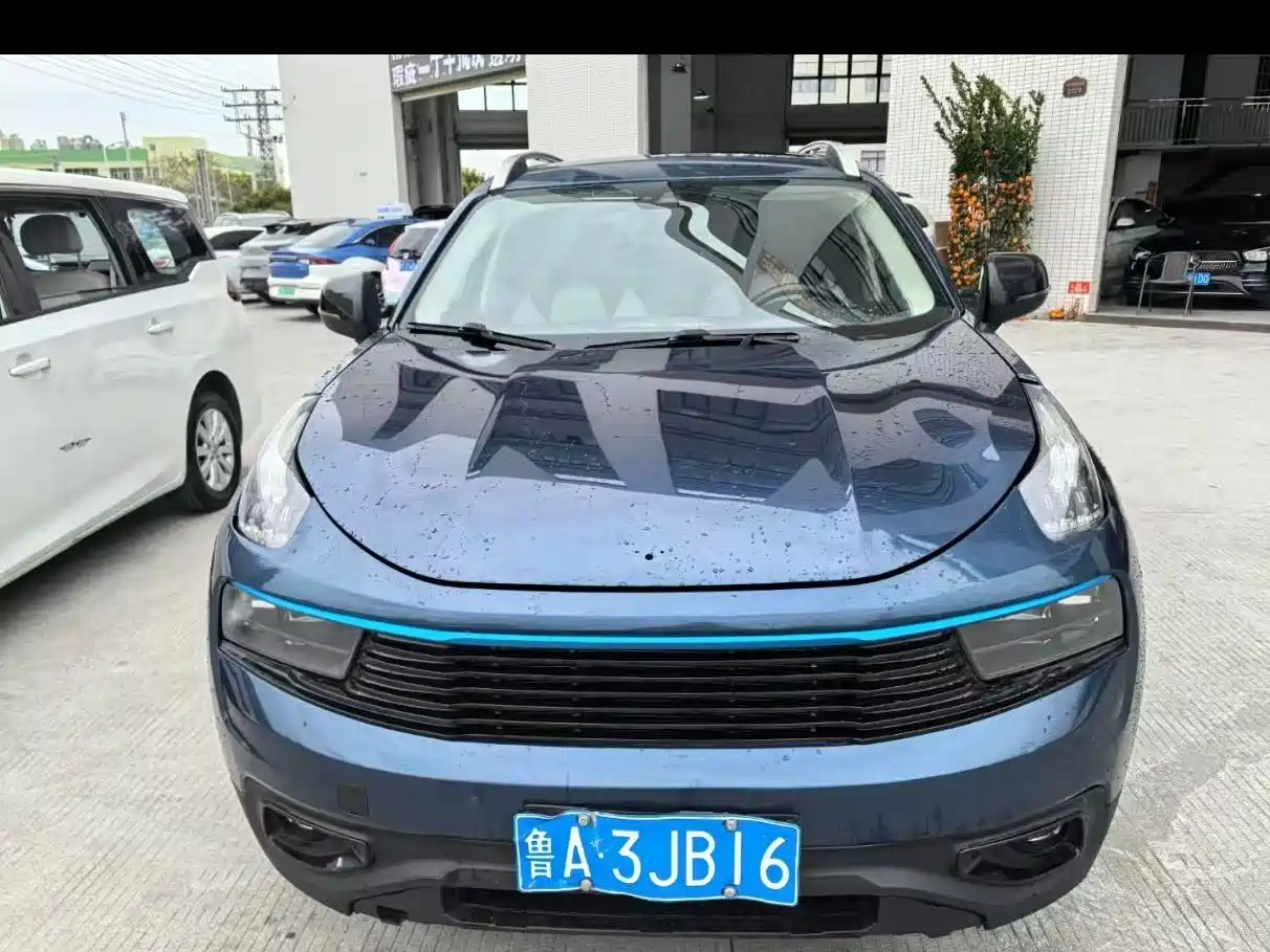 Lynk & Co 01 2017 2.0T 2WD Pro Version фото 6