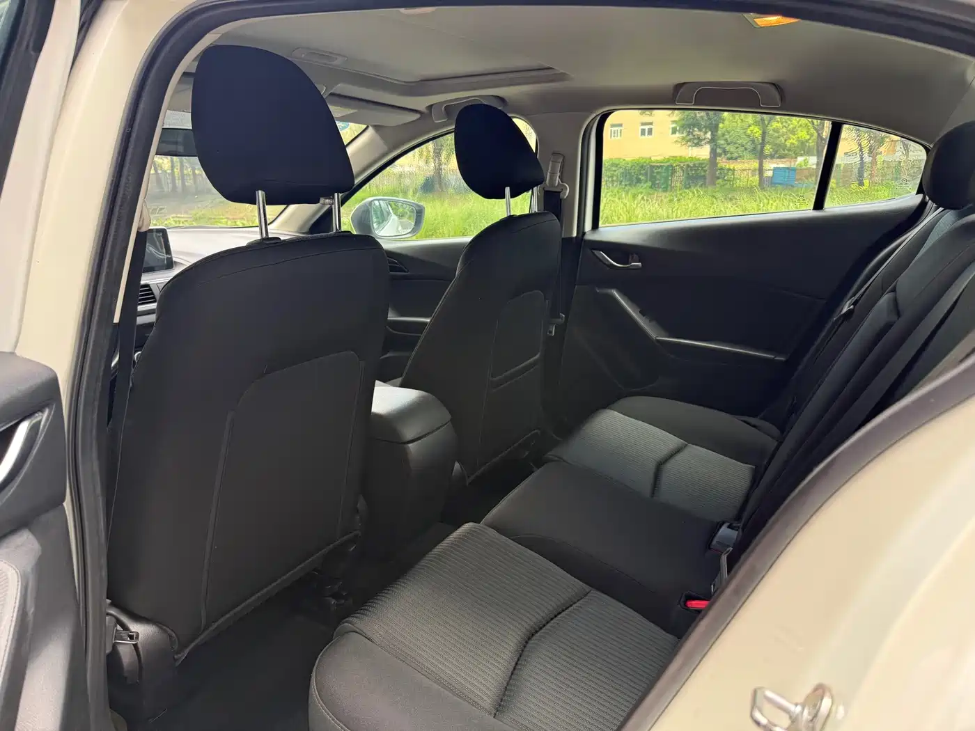Mazda Mazda 3 2014 2014 Sedan 1.5L Automatic Luxury