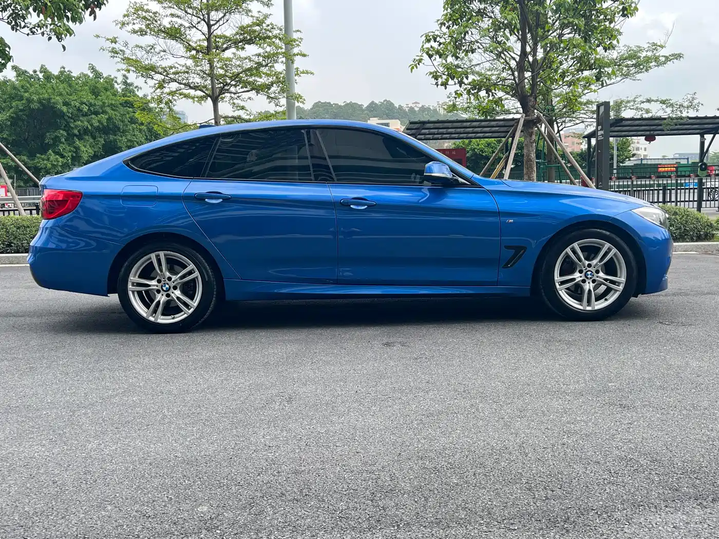 BMW 3 Series GT 2019 320i M Sport Model фото 7