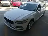 صورة 2 - Volvo S90