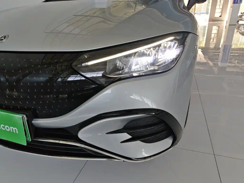 Фото 24 - Mercedes-Benz EQE