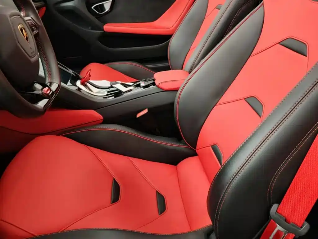 LAMBORGHINI HURACÁN