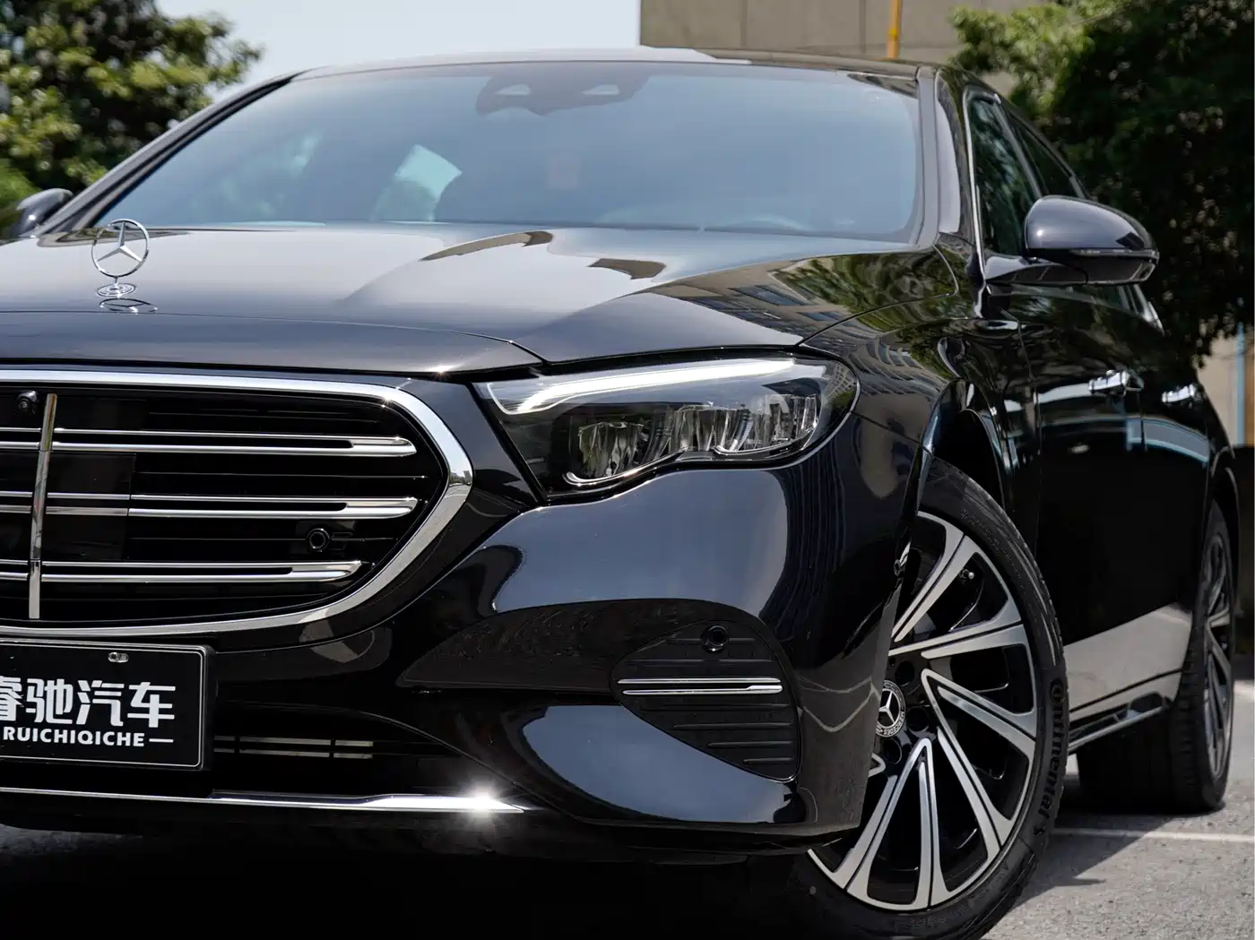 Mercedes-Benz E-Class 2024 Model E 300 L Luxury фото 7