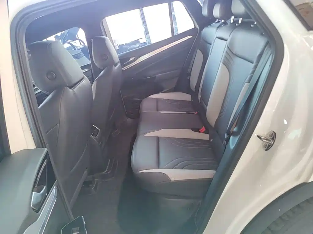 Volkswagen ID.4 CROZZ 2026 2025 Pure Enjoyment Edition