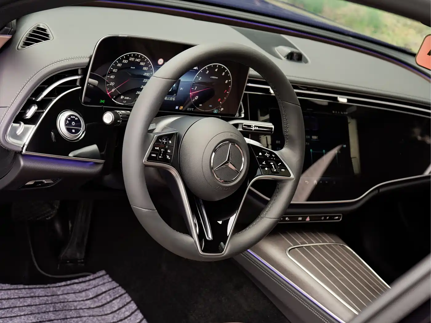 Mercedes-Benz E-Class 2024 Model E 300 L Luxury фото 11