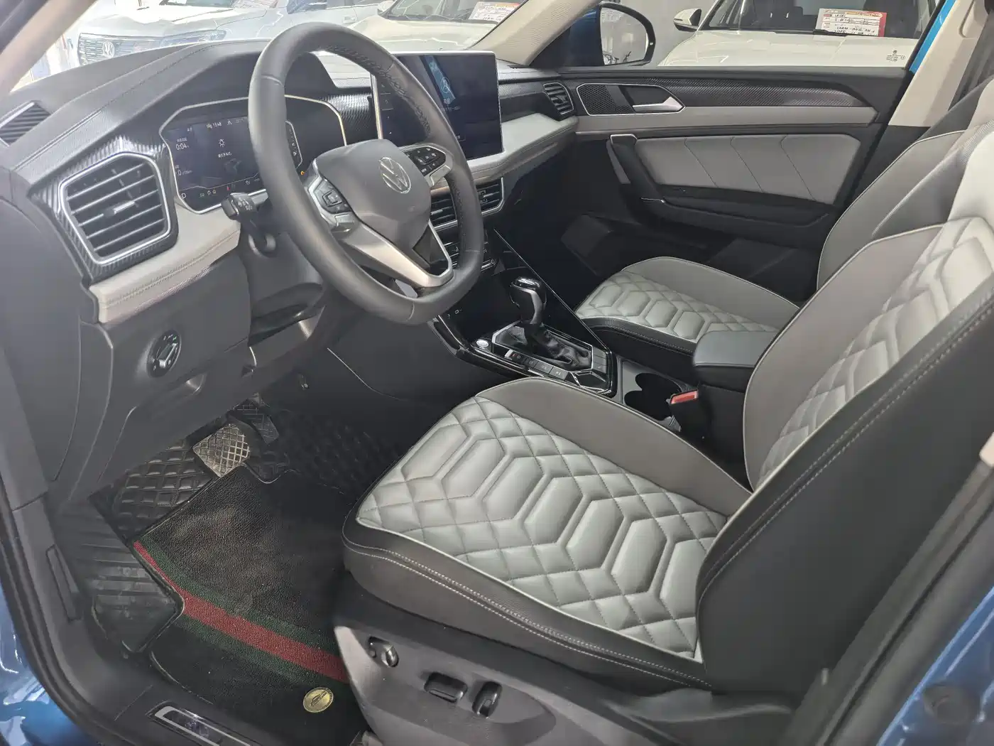 Volkswagen Tayron 2023 280TSI 2WD Luxury Plus Advanced Edition фото 6