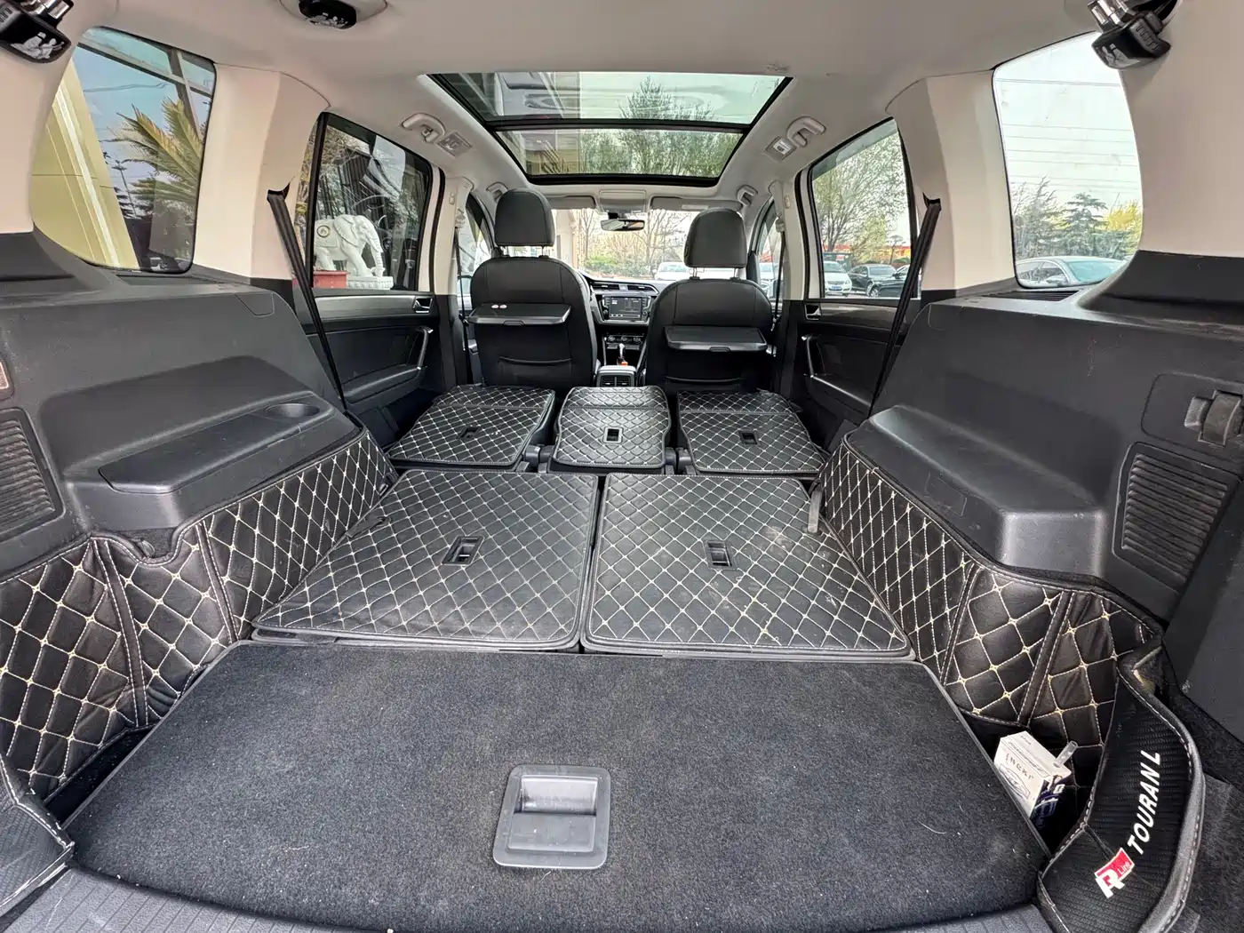 Volkswagen Touran 2018 Touran L 280TSI DSG Comfort Edition 7-seater China VI фото 9