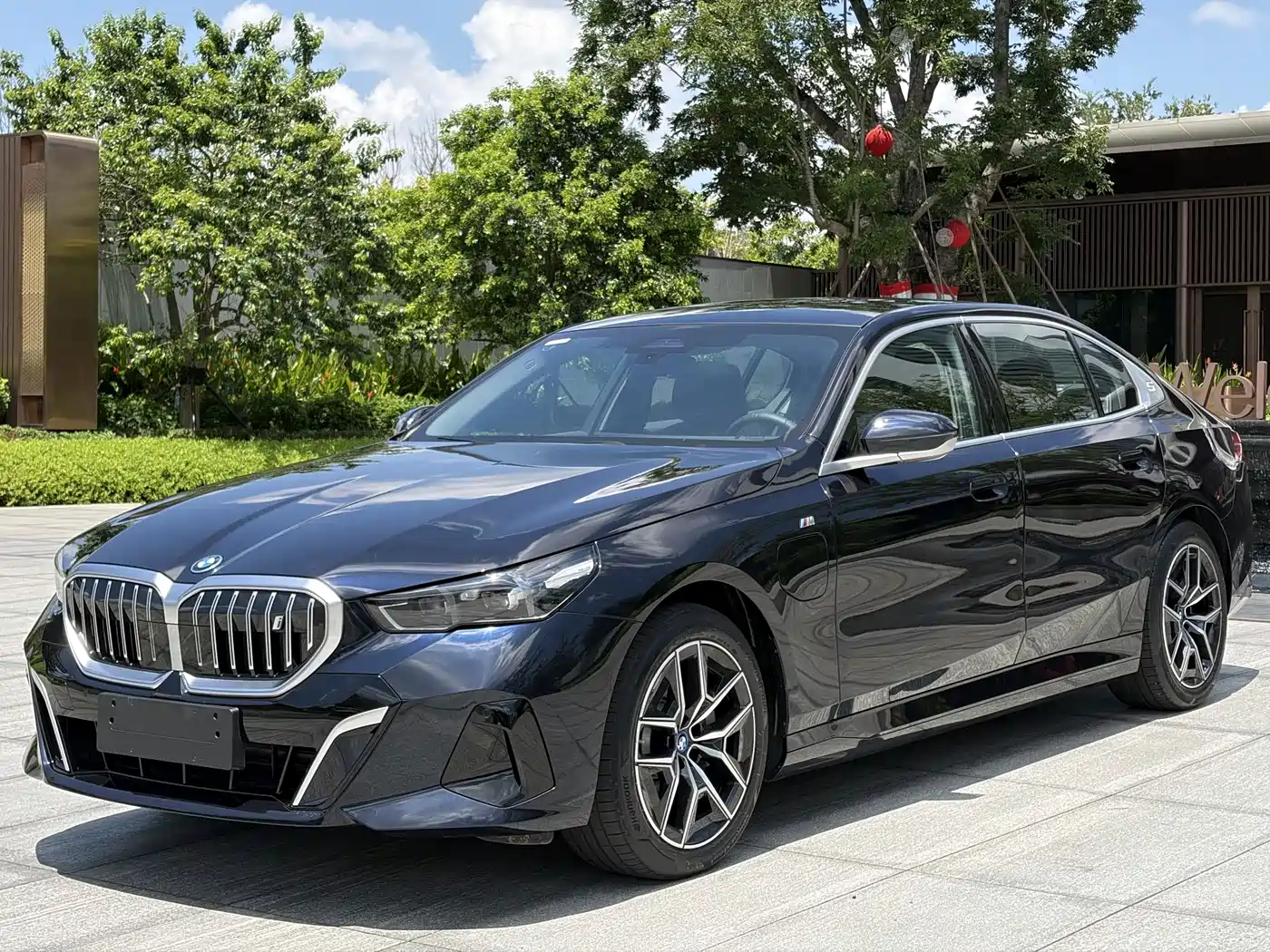 BMW i5 2025 eDrive 35L M Sport Package фото 2