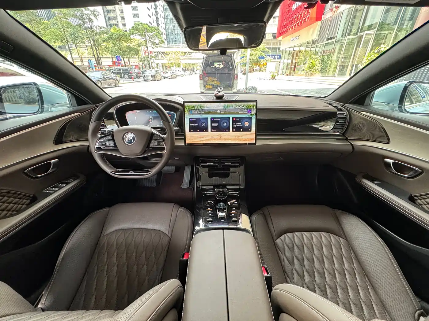 BYD Han 2023 DM-i Champion Edition 121KM Honor фото 8