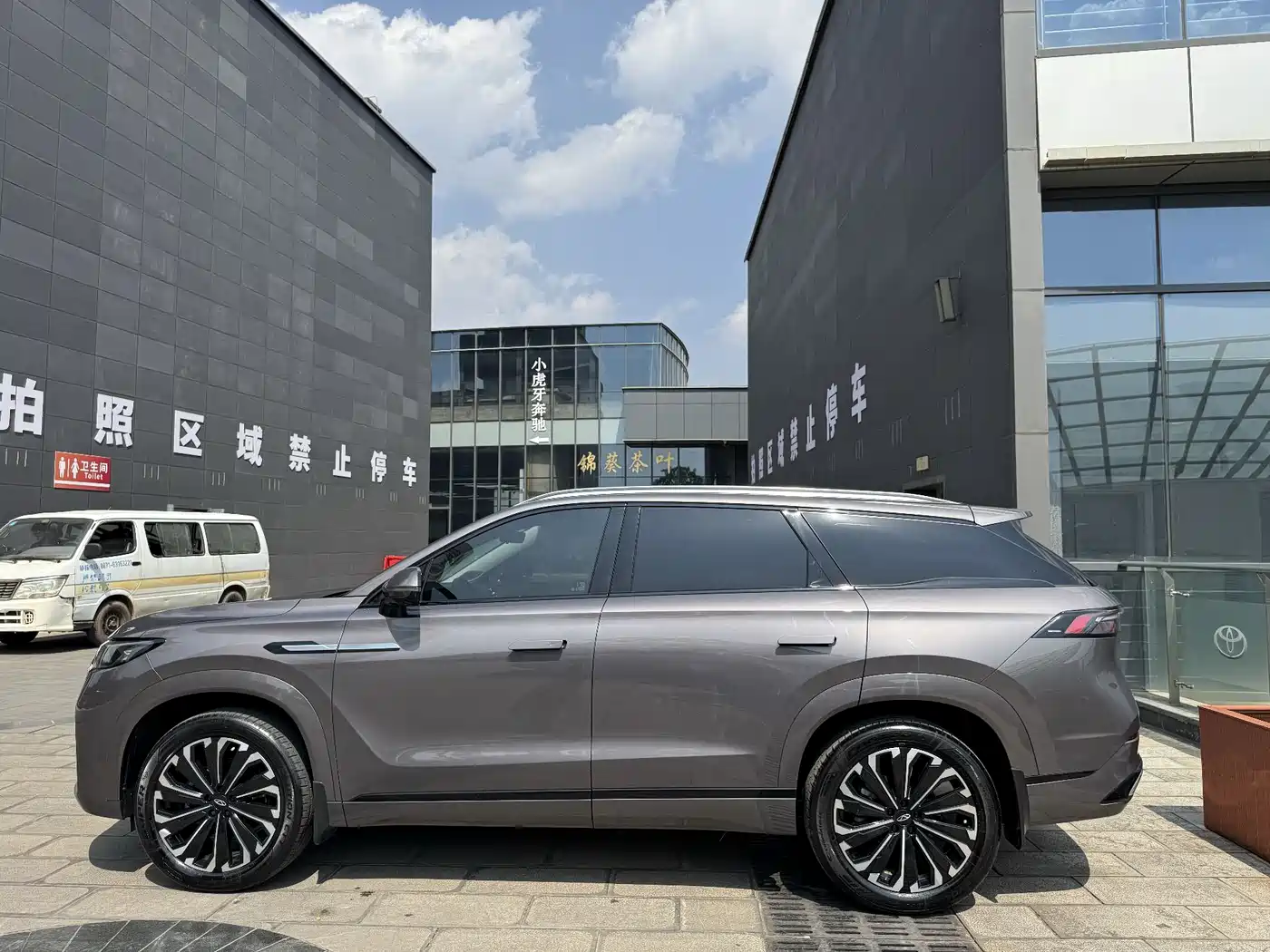 CHERY TIGGO 9