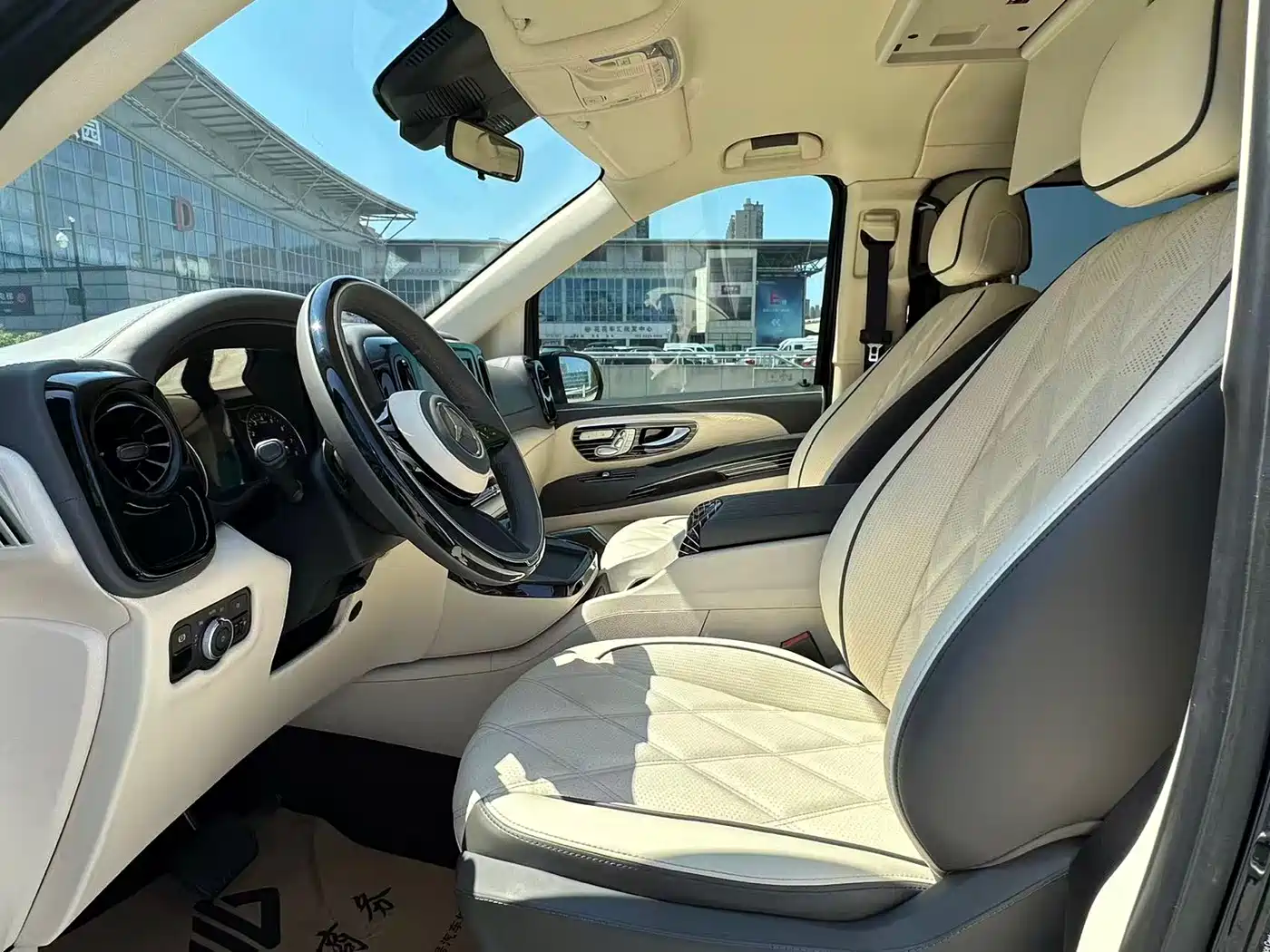 Mercedes-Benz Vito 2024 2.0T Elite Edition 7-Seater фото 13