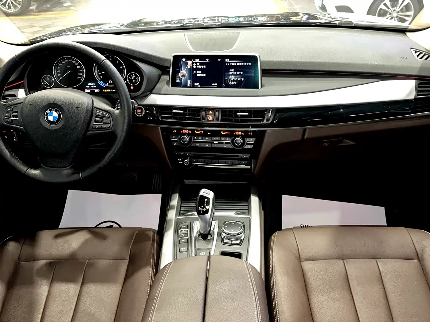 BMW X5 (Import) 2017 xDrive35i Leading Edition фото 5