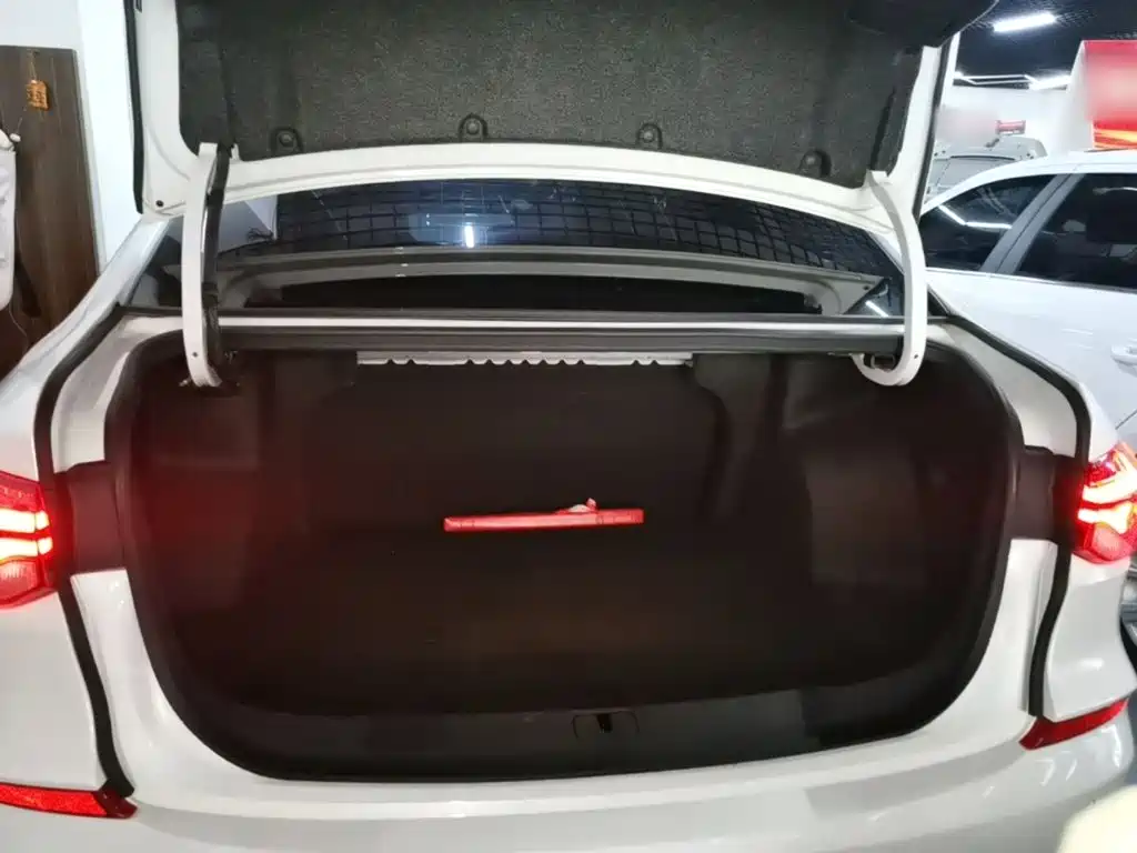 Chevrolet Monza 2024 2023 1.5L Dual-Clutch Enjoyment Edition