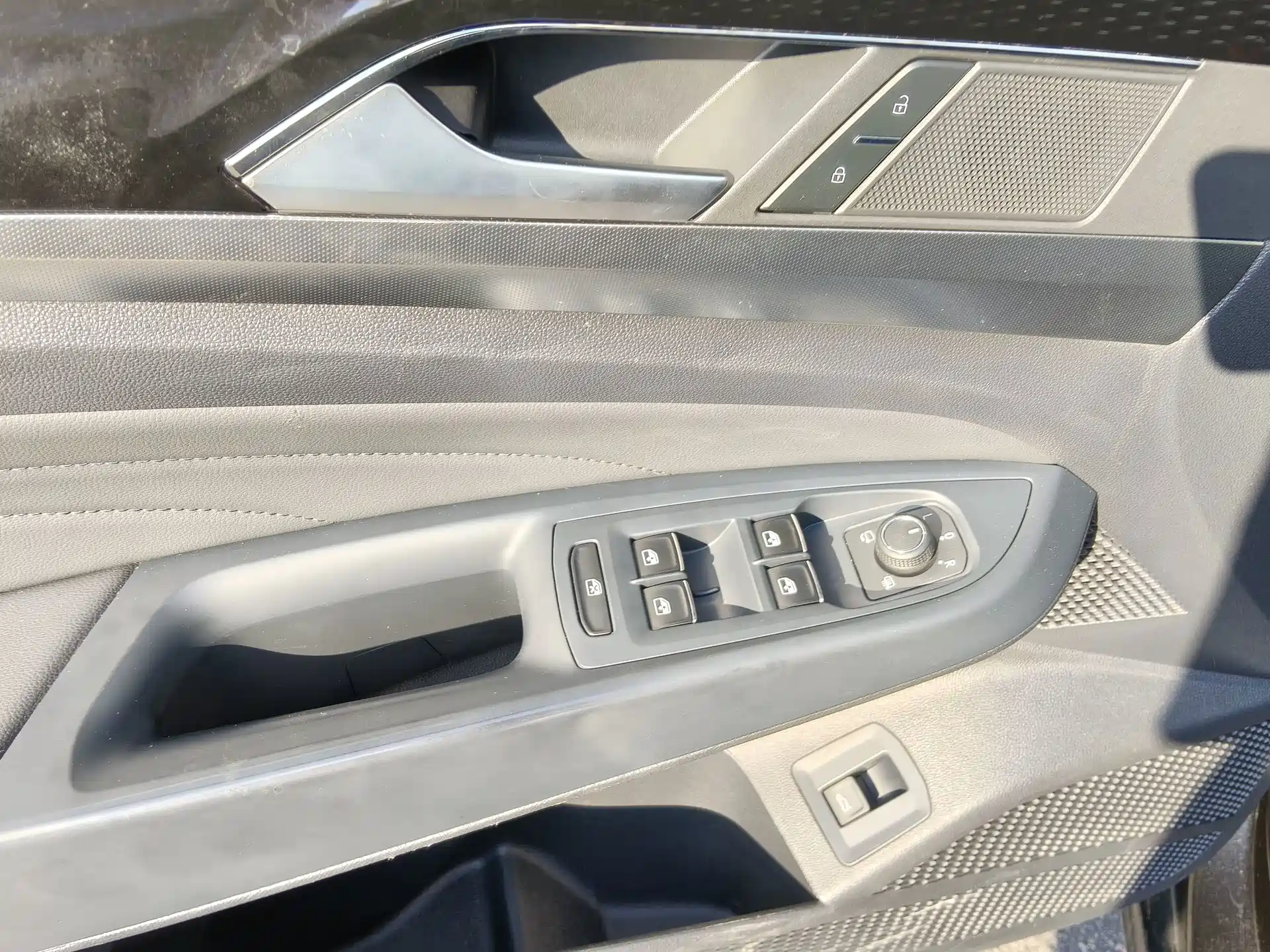 Photo 12 - Volkswagen Passat