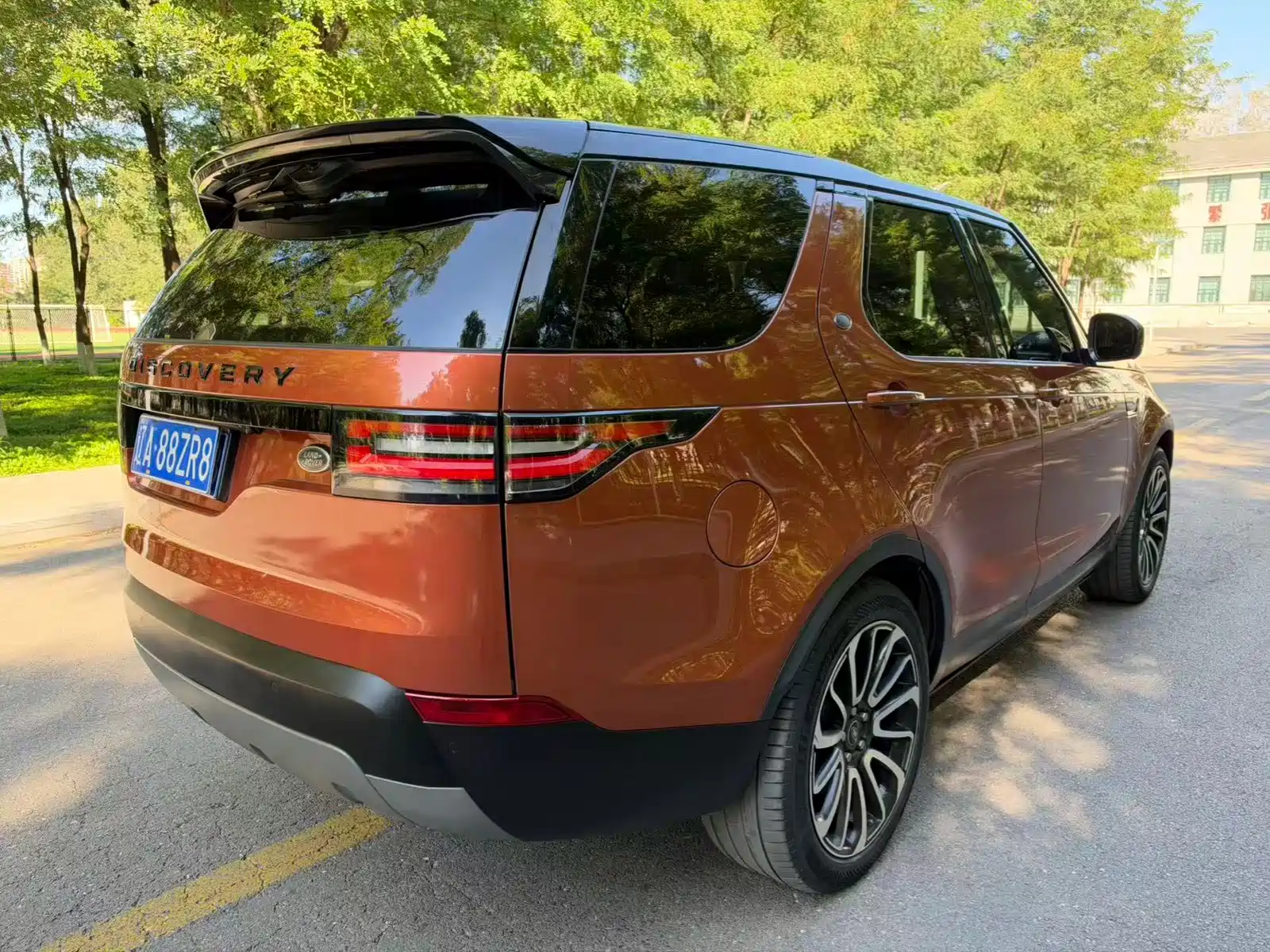 صورة 4 - Land Rover Discovery