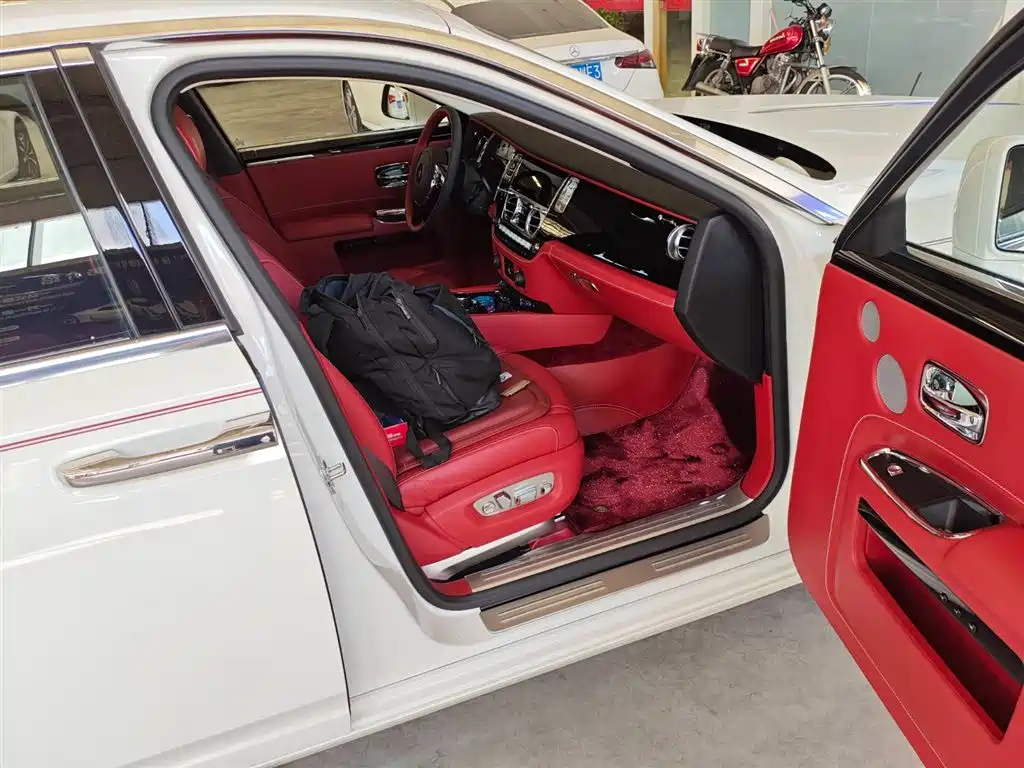 Photo 3 - Rolls-Royce Ghost