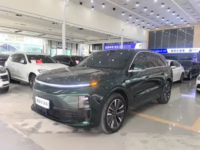 Li Auto L6