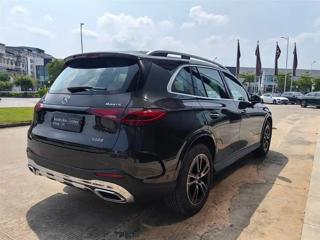 Фото 7 - Mercedes-Benz GLC