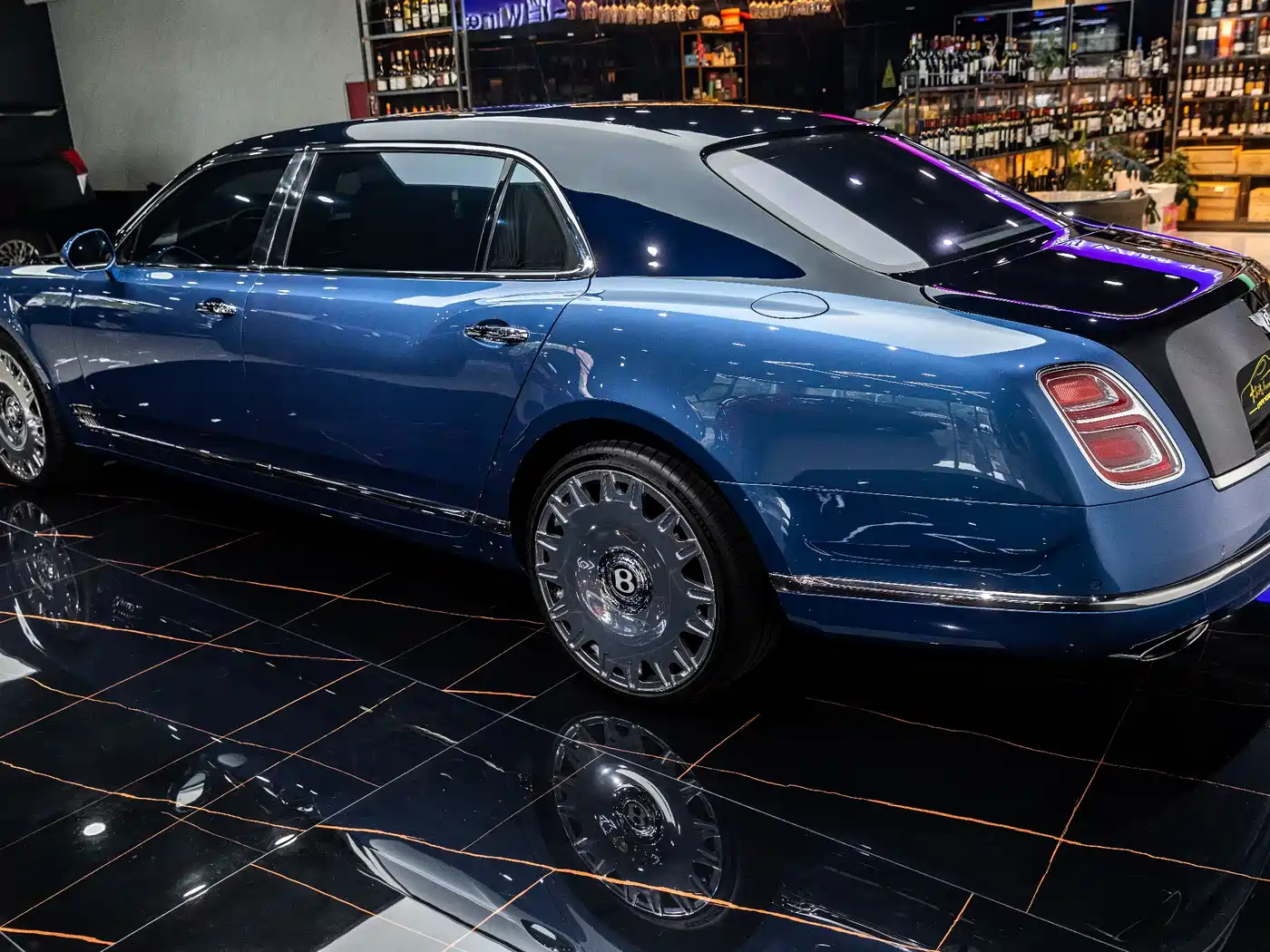 Bentley Mulsanne 2017 6.8T Long Wheelbase фото 5