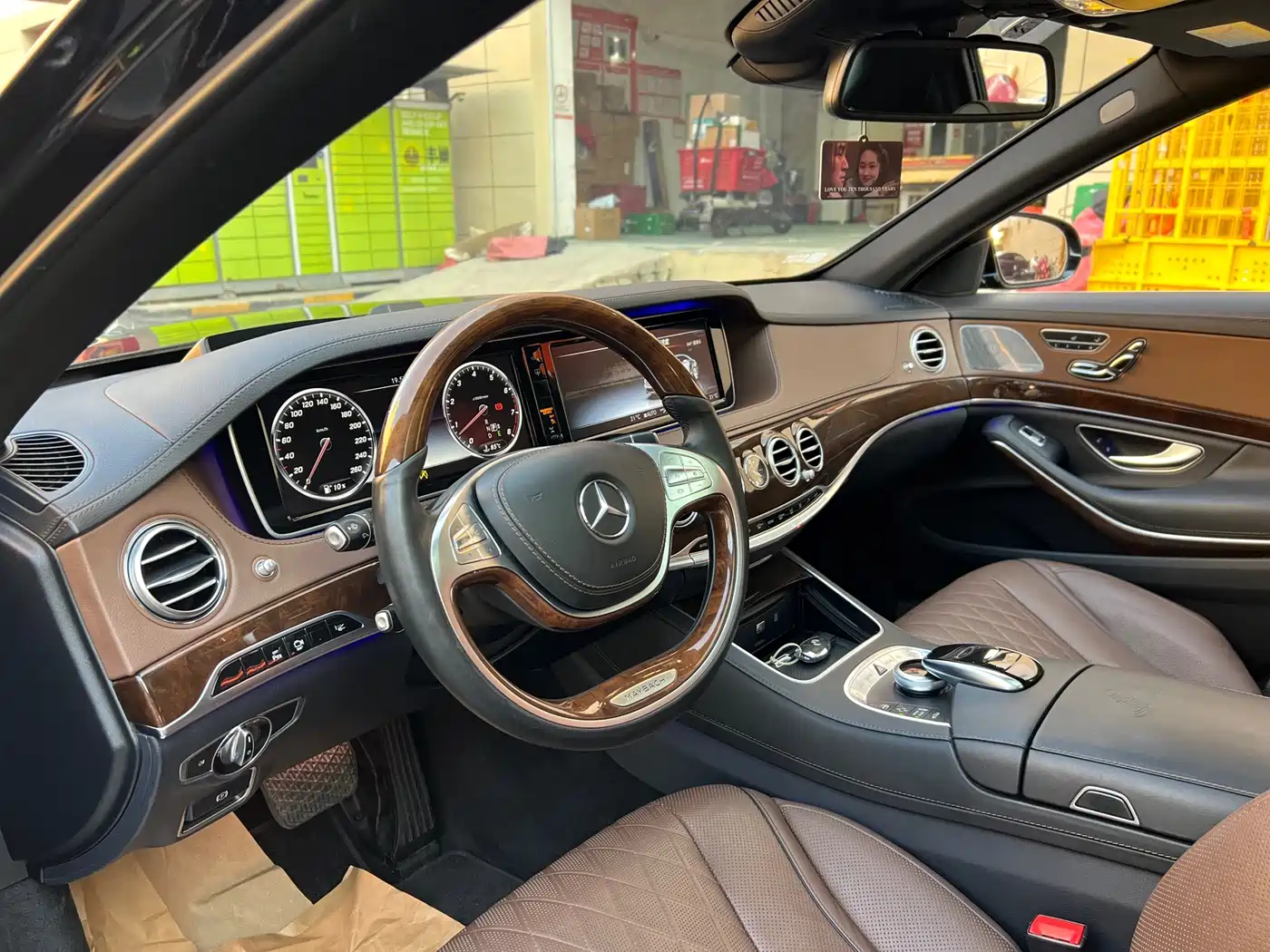Mercedes-Benz Maybach S-Class 2016 S 400 4MATIC фото 9