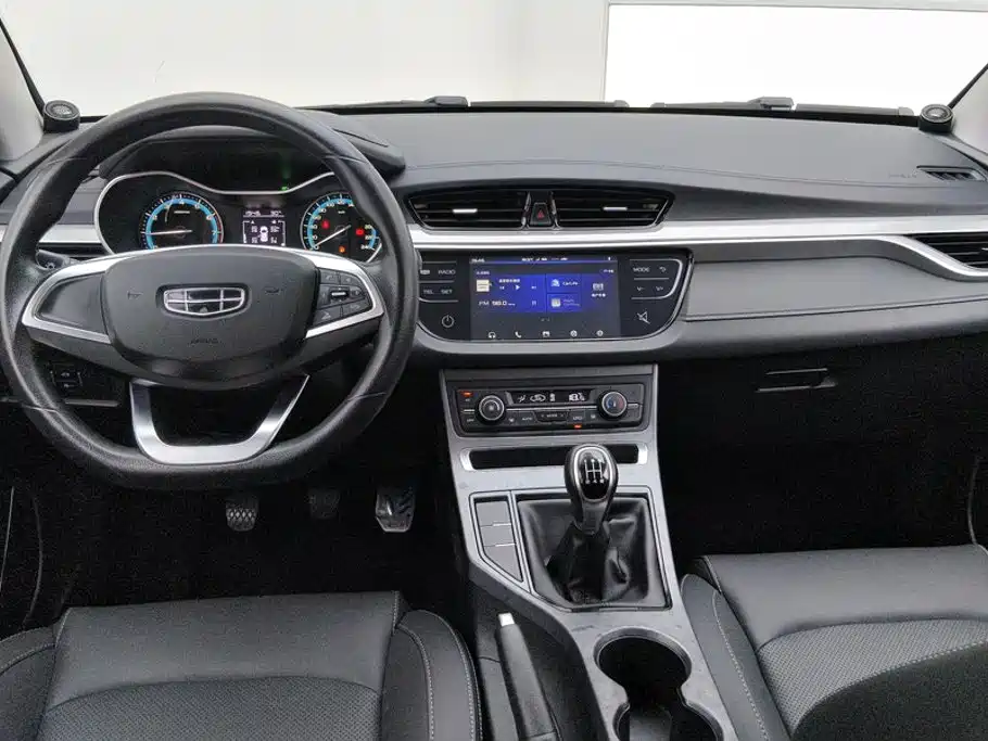 صورة 12 - Geely Emgrand