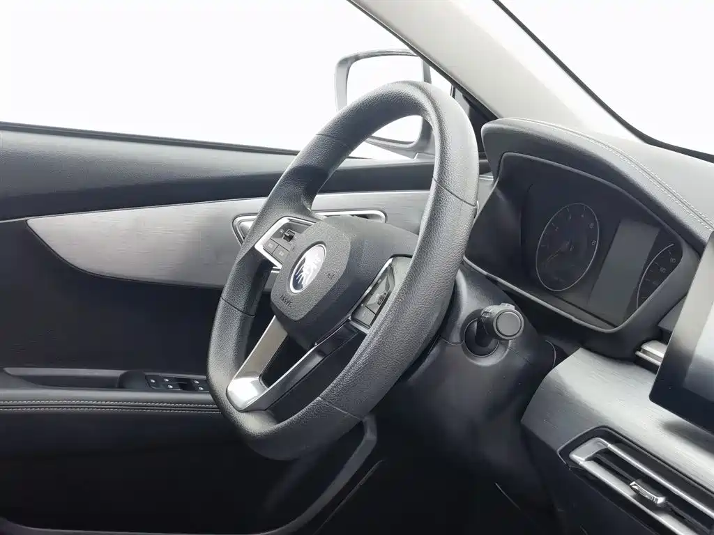 BYD Qin 2019 1.5L Automatic Luxury Edition фото 22