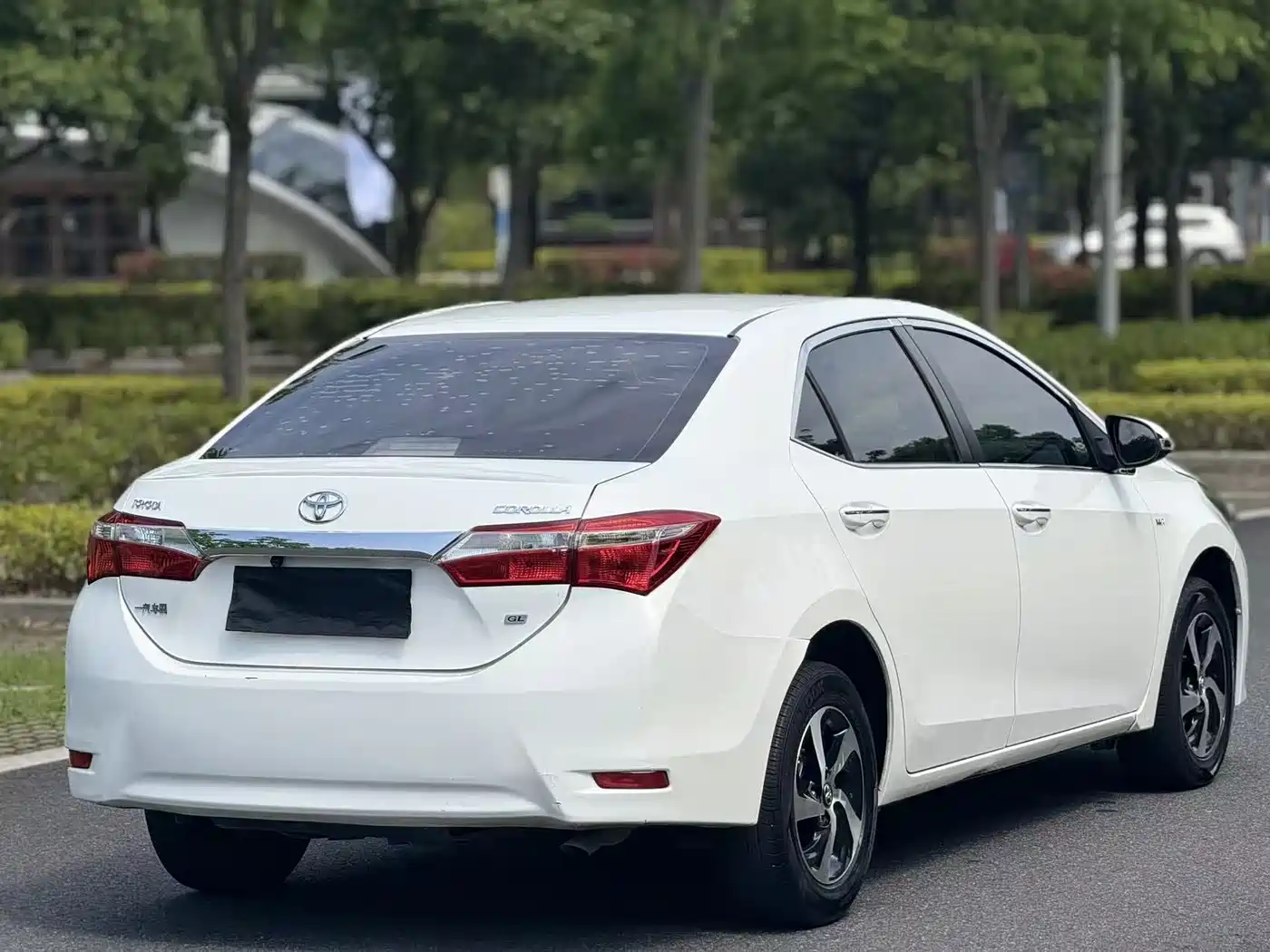 Toyota Corolla 2017 Facelift 1.6L S-CVT GL фото 9