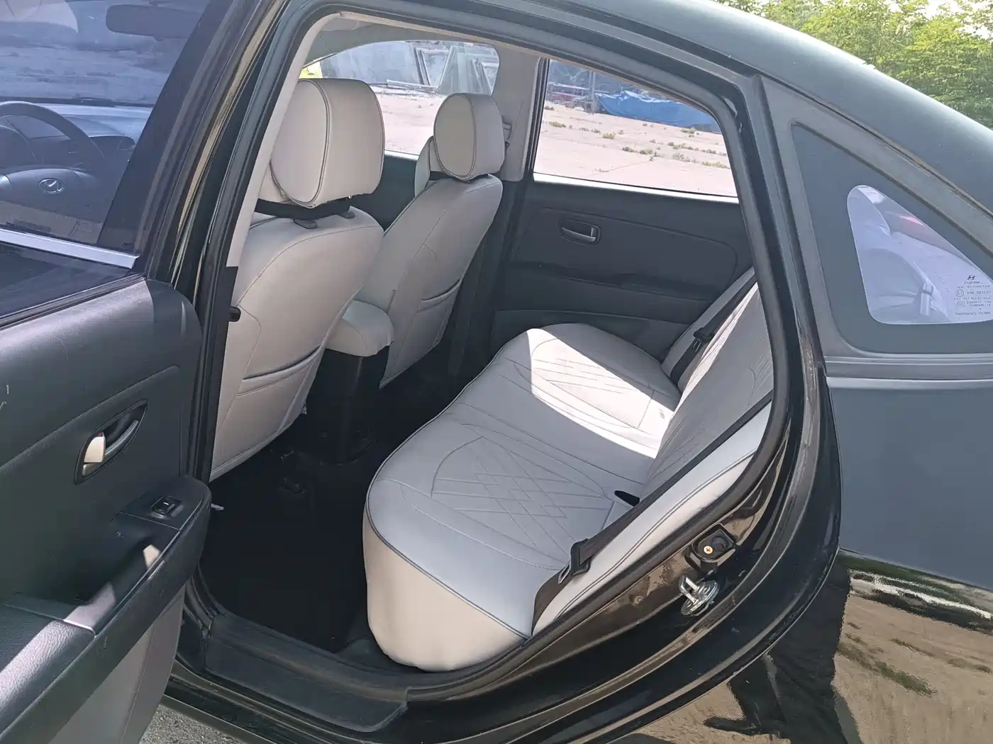 Hyundai Elantra 2011 1.6L Manual Comfort фото 8