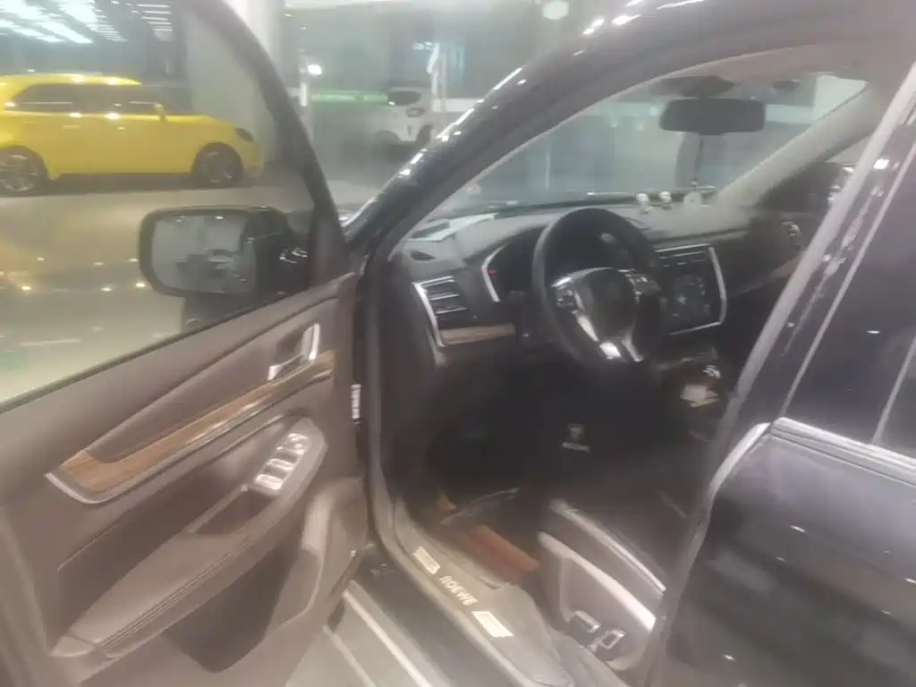 Roewe RX8 2018 2018 30T Smart Internet 2WD Flagship Edition