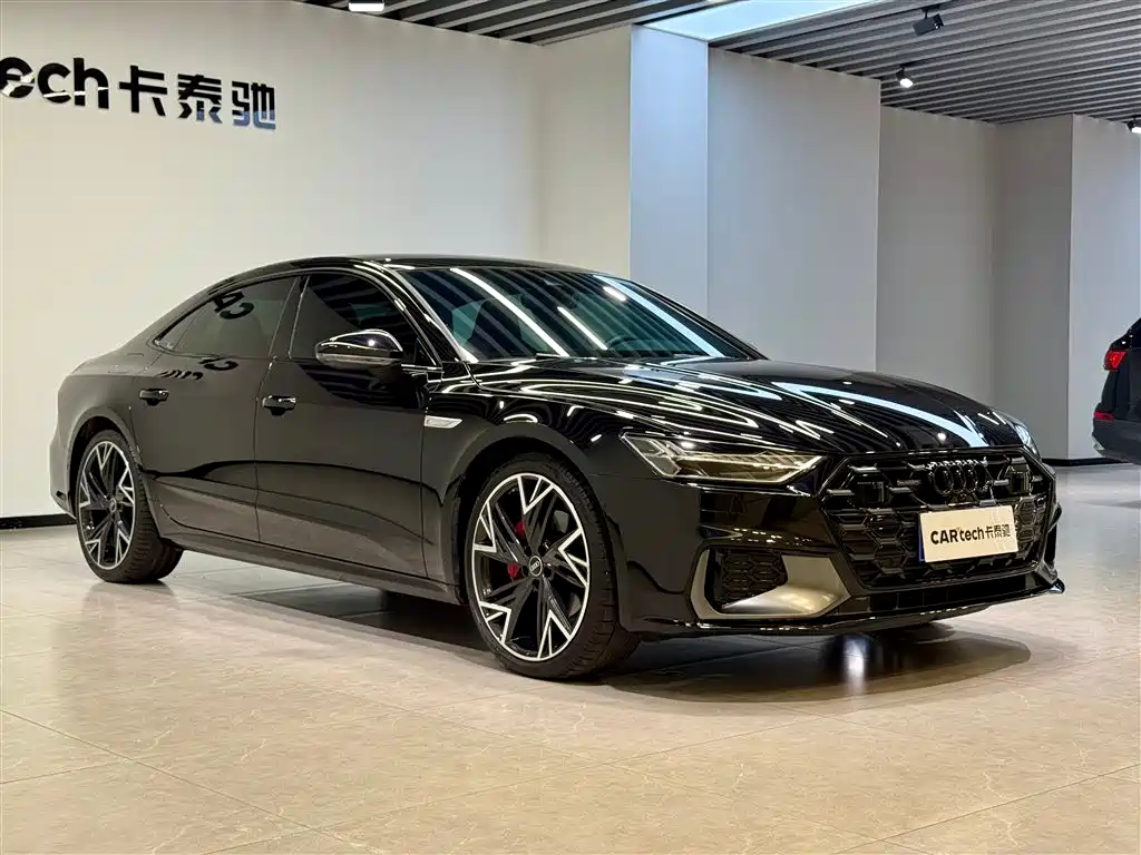 Audi A7L 2024 45 TFSI quattro Black Warrior Edition фото 2