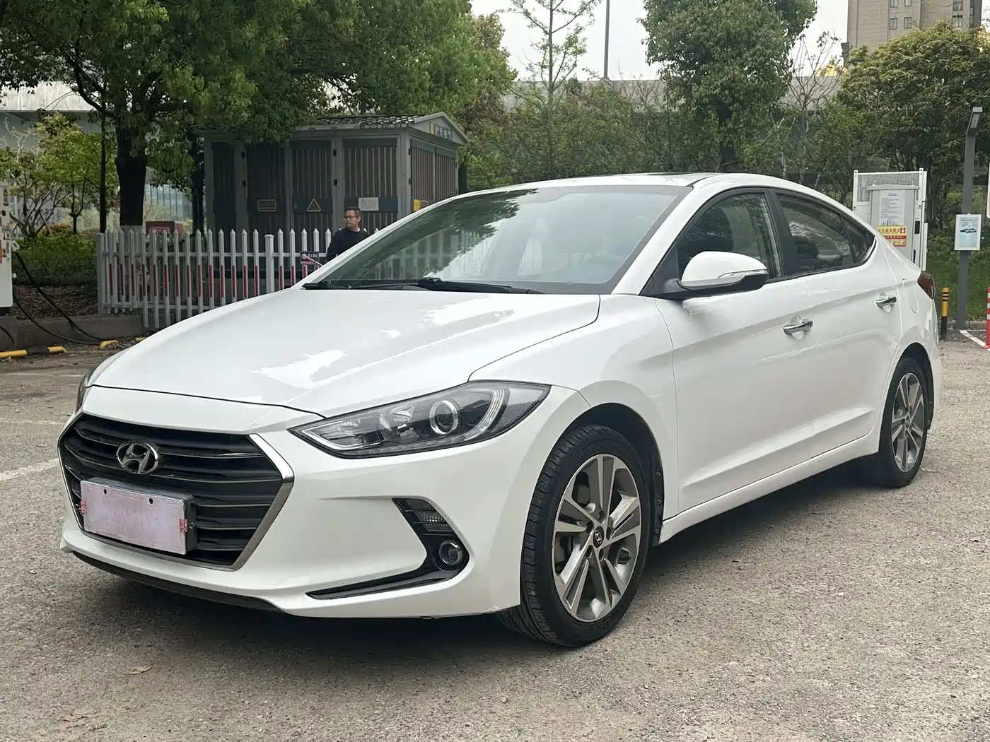Hyundai Elantra 2016 Model 1.6L Automatic Smart Elite