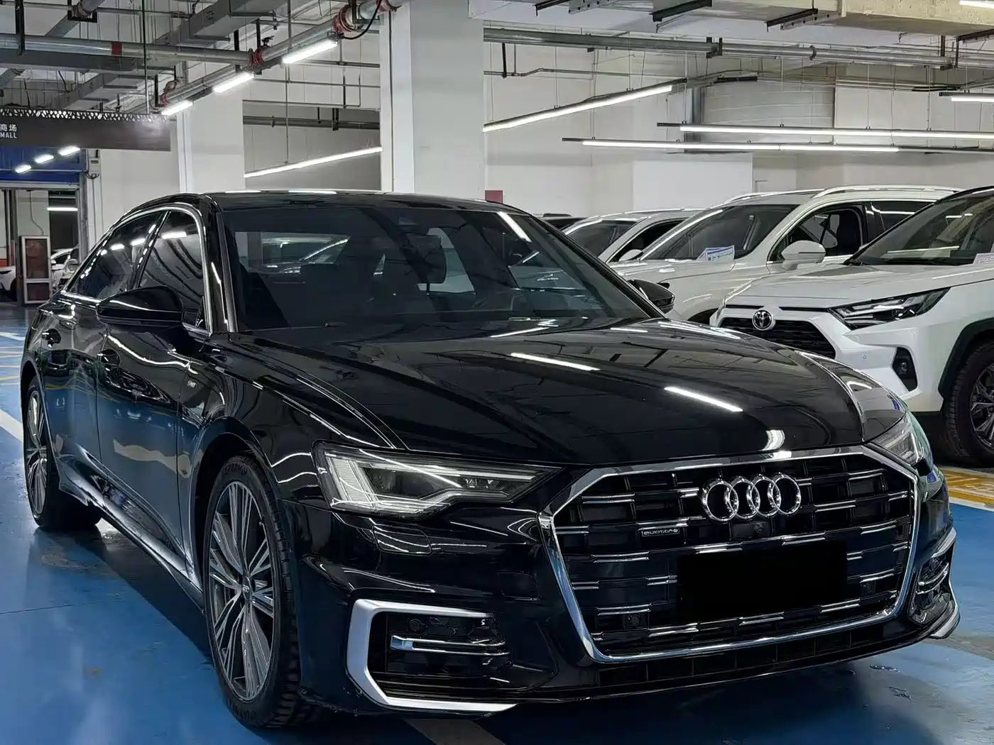 Photo 2 - Audi A6L
