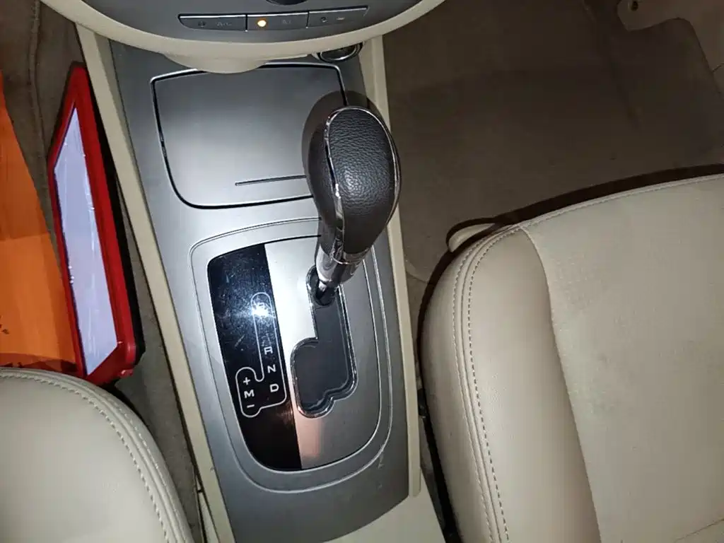 Фото 14 - Buick Excelle