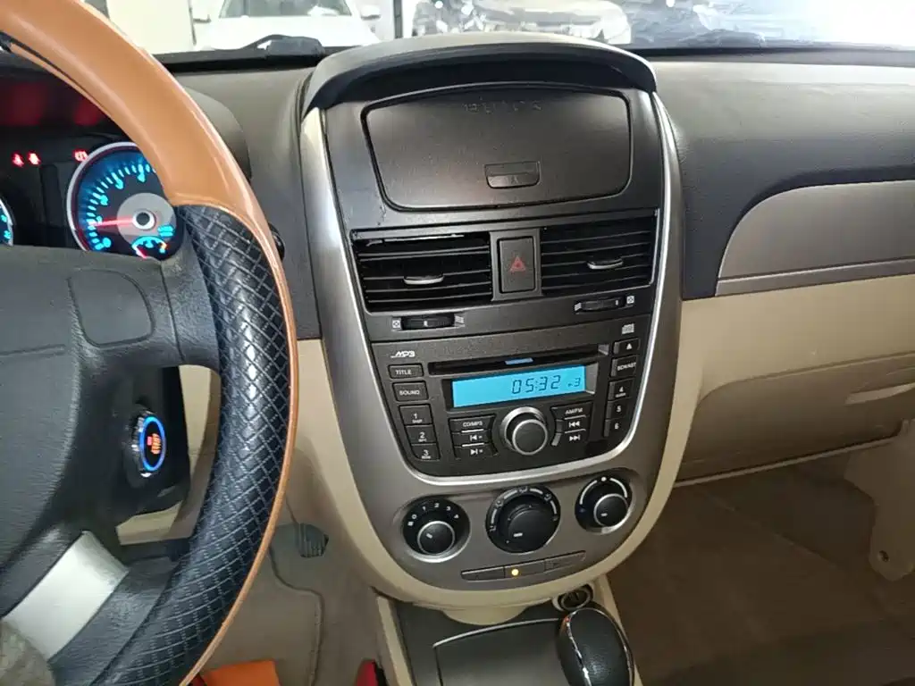 Фото 13 - Buick Excelle