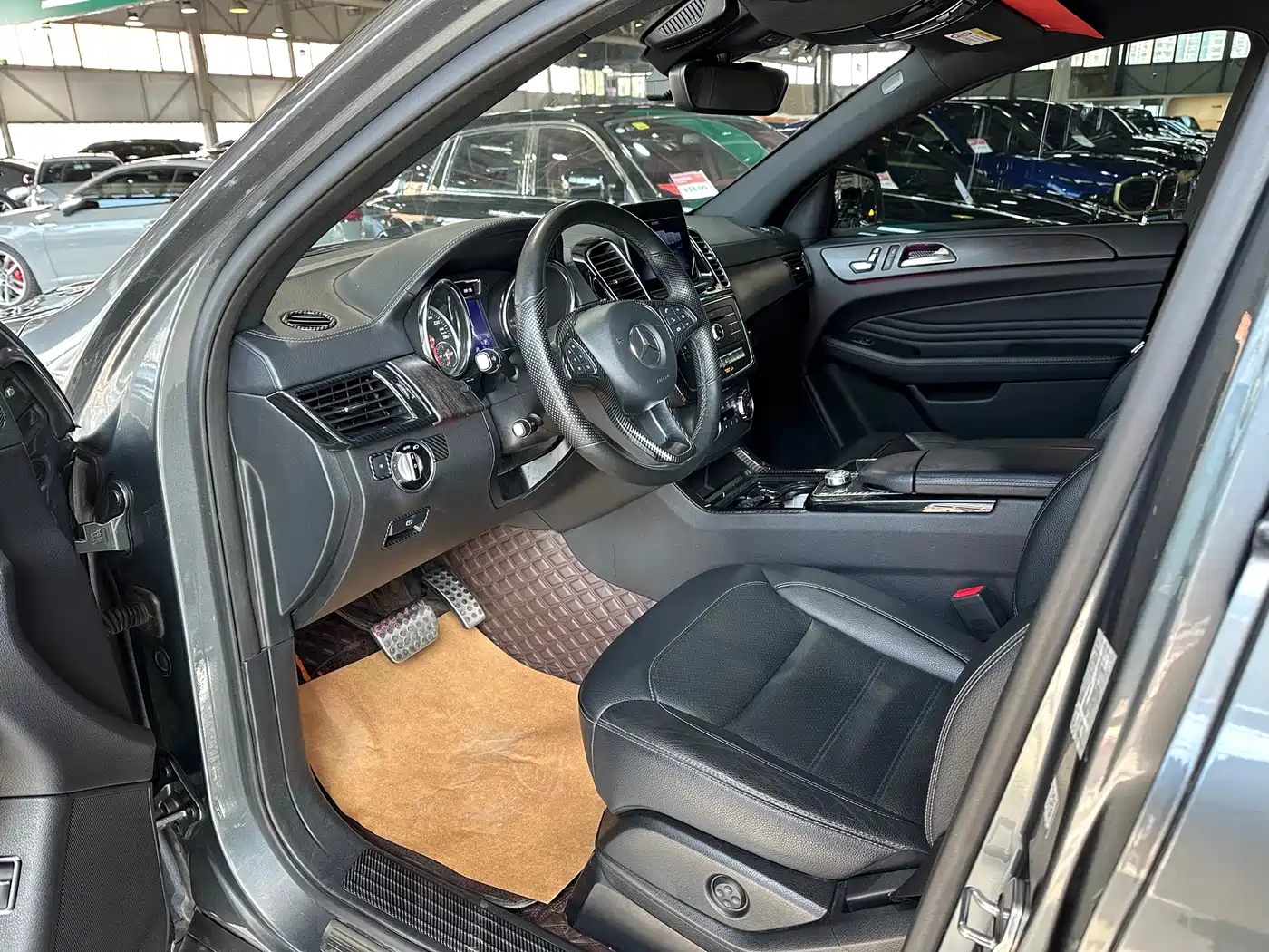 Mercedes-Benz GLE Coupe 2018 GLE 320 4MATIC Coupe SUV фото 7