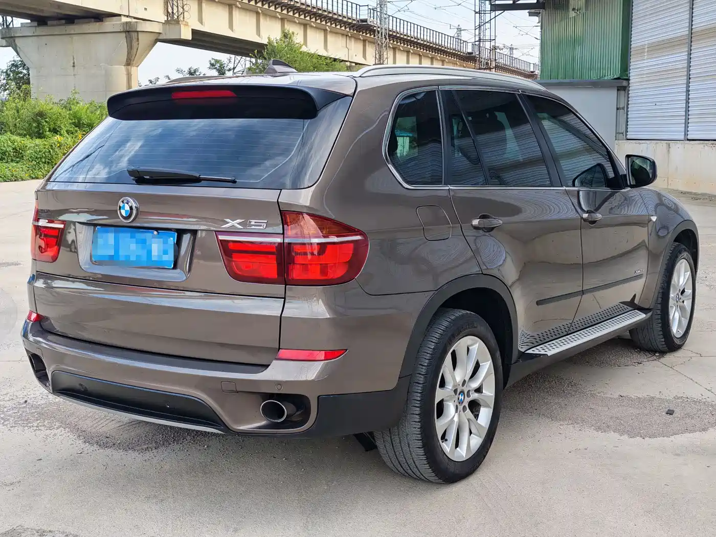 BMW X5 (Import) 2011 xDrive35i Leading Edition фото 11