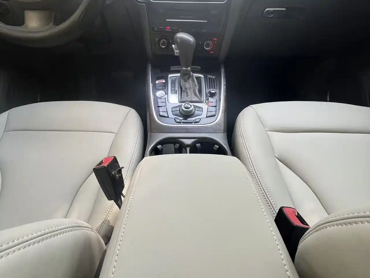 Audi Q5 2012 2.0TFSI Luxury фото 12