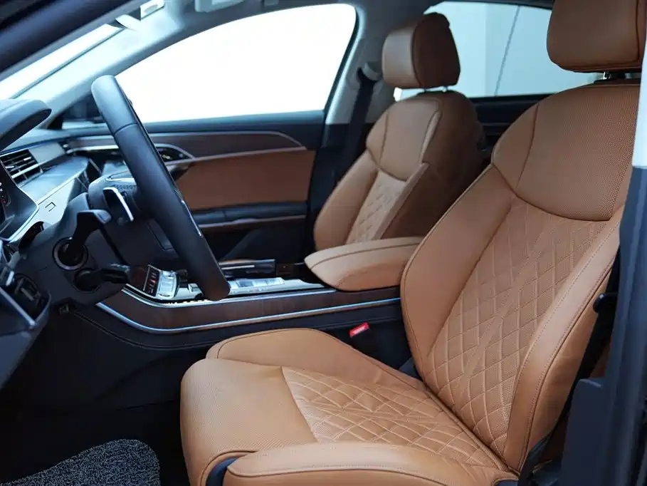 Audi A8 2024 Model A8L 50 TFSI quattro Executive фото 7