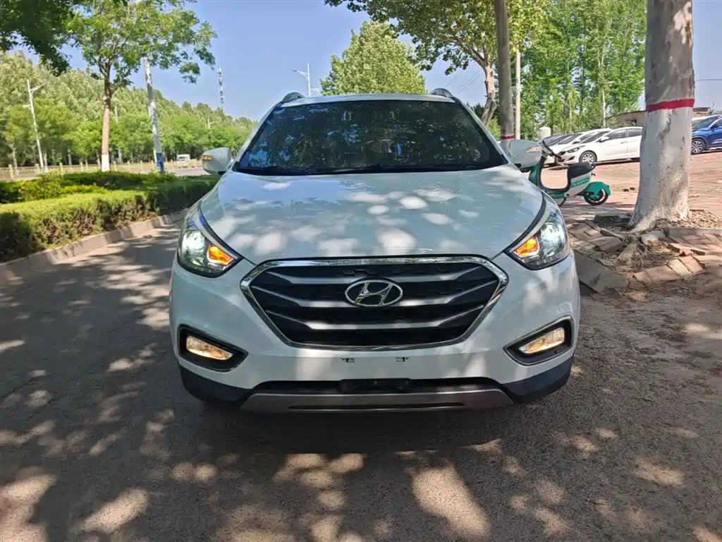 Hyundai Beijing Hyundai ix35 2015 2.0L Automatic 2WD Smart China V фото 3