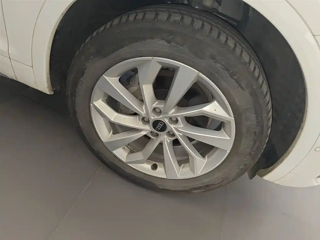 Audi Q5L 2022 40T Luxury Dynamic фото 14