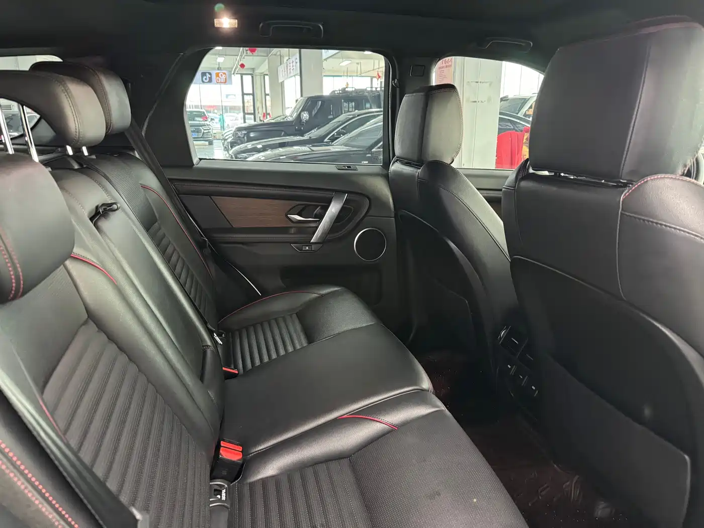 LAND ROVER DISCOVER SPORTS