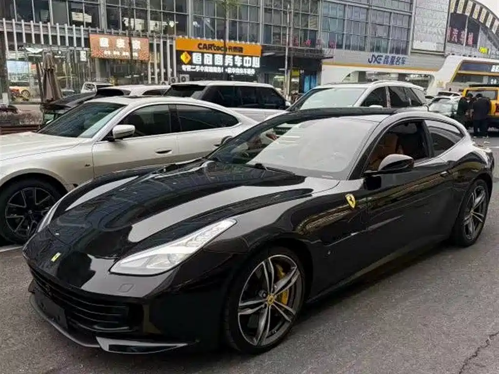 Ferrari GTC4Lusso 2016 6.3L V12