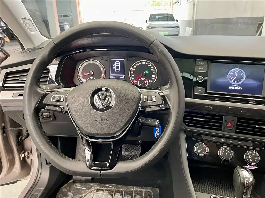 Volkswagen Bora 2019 Facelift 1.5L Automatic Comfort China VI фото 13