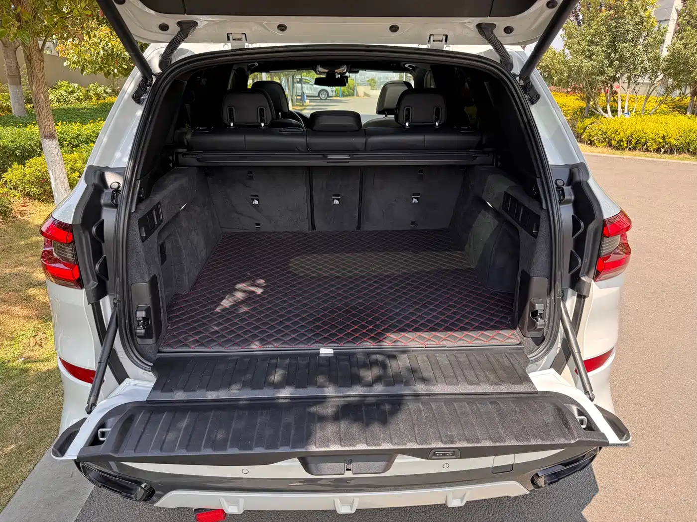 BMW X5 (Import) 2019 xDrive40i Exclusive M Sport Package фото 22