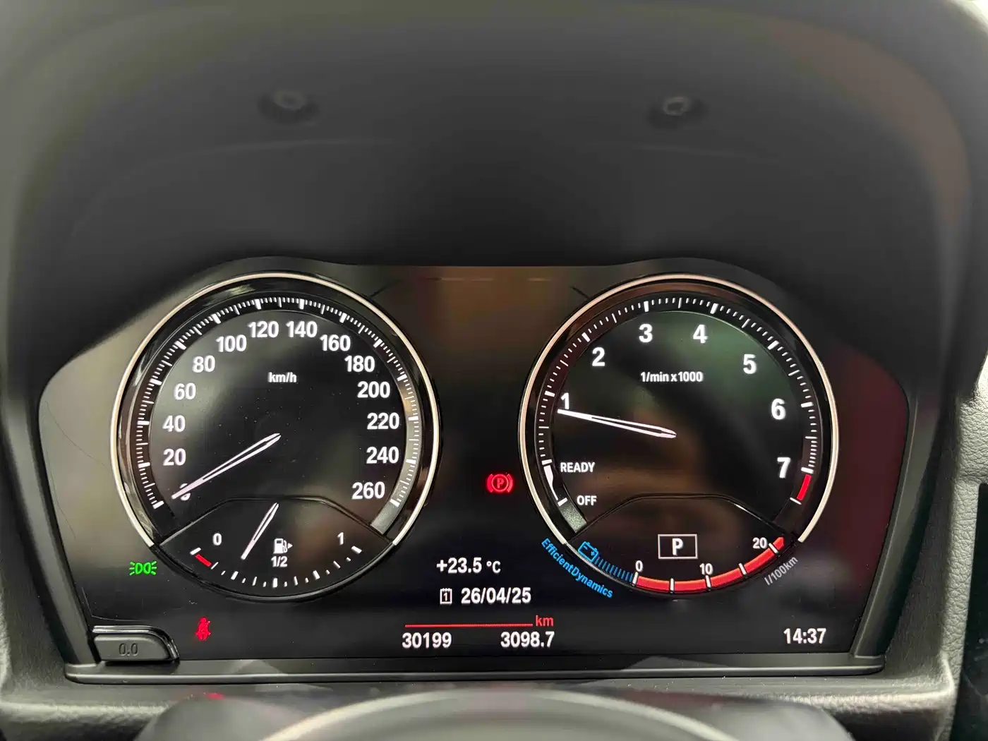 BMW 1 Series 2023 125i M Sport Shadow Edition фото 11